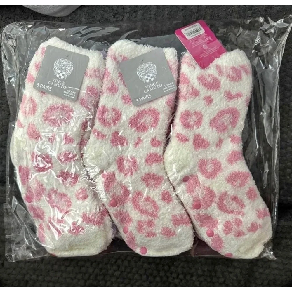 NWT 9‎ Pairs Fuzzy Slipper Socks Vince Camuto Non Slip 9 PAIRS